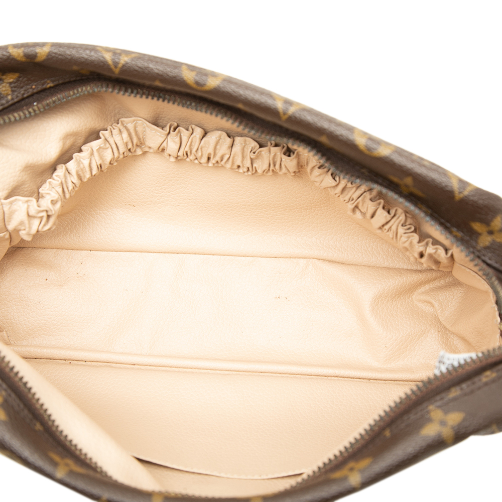 Pre-Loved Louis Vuitton Monogram Trousse Toilette 28 - Picture 4 of 6